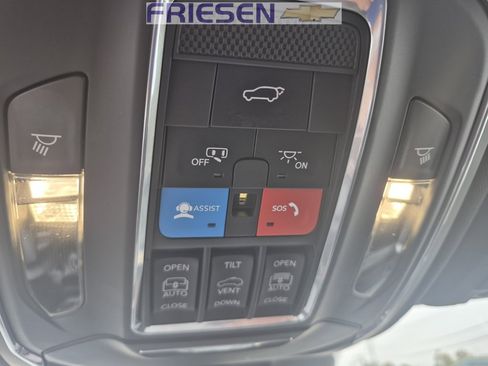 Used 2024 Jeep Grand Cherokee L Limited w/ Luxury Tech Group II image 26