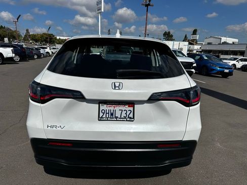 Used 2024 Honda HR-V LX image 4