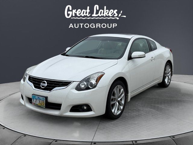 Used 2011 Nissan Altima 3.5 SR FWD image 1