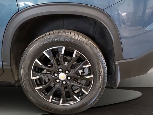 Used 2025 Chevrolet Traverse LT w/ Sun and Wheel Package AWD/4WD image 25