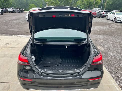 Used 2023 Mercedes-Benz E 350 4MATIC Sedan image 18