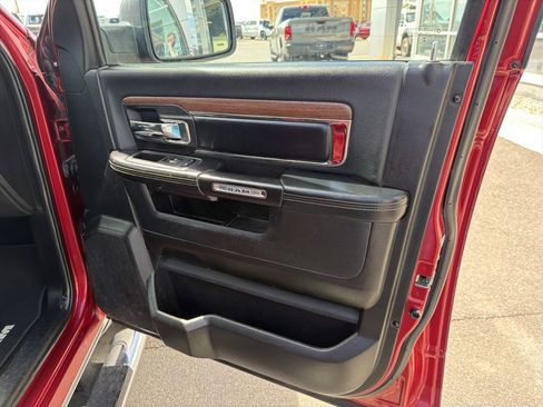Used 2013 RAM 1500 Laramie w/ Convenience Group image 33