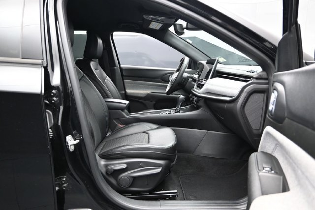 Certified 2024 Jeep Compass Latitude AWD/4WD image 24