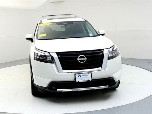 Used 2023 Nissan Pathfinder SL w/ SL Premium Package image 8