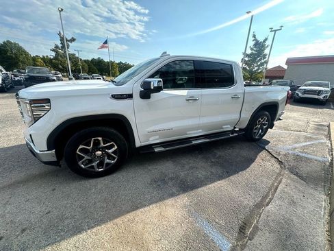 Used 2024 GMC Sierra 1500 SLT w/ SLT Premium Plus Package image 5