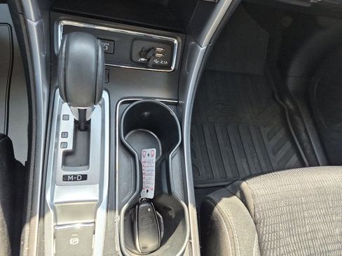 Used 2022 Subaru Ascent Premium w/ Convenience Package image 24