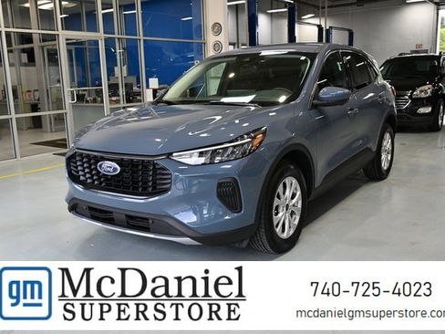 Used 2023 Ford Escape Active w/ Tech Pack #2 image 1