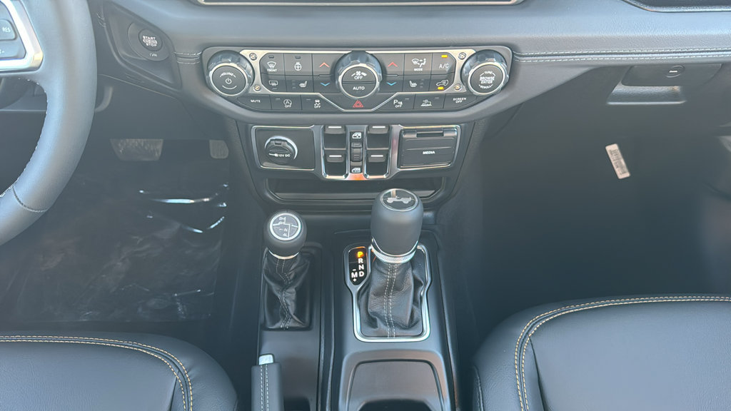 New 2027 Jeep Wrangler Unlimited Sahara AWD/4WD image 23