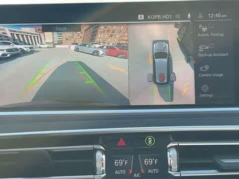 Used 2020 BMW X7 xDrive40i w/ Premium Package image 19