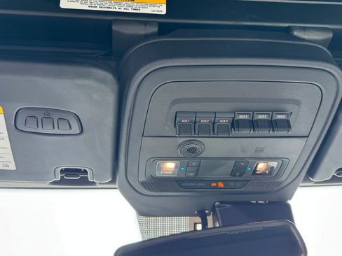 Used 2022 Ford Bronco Outer Banks image 19