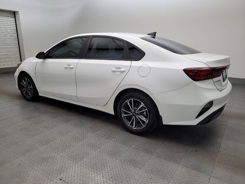 Used 2023 Kia Forte LXS FWD image 3