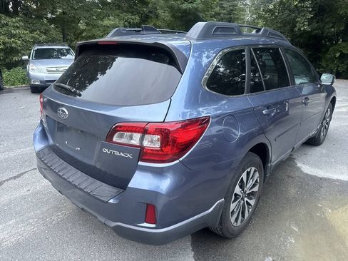 Used 2016 Subaru Outback 2.5i Limited AWD/4WD image 5