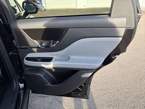 Certified 2022 Lincoln Corsair AWD w/ Premium Package image 16