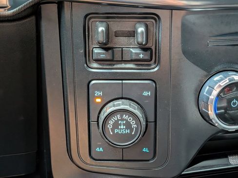 Used 2025 Ford F150 Raptor AWD/4WD image 25