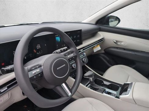 New 2026 Hyundai Tucson SE image 5