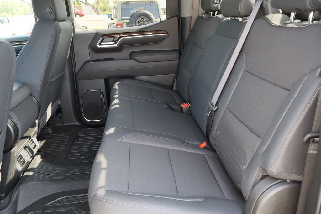 New 2026 GMC Sierra 1500 SLE w/ Preferred Package AWD/4WD image 19