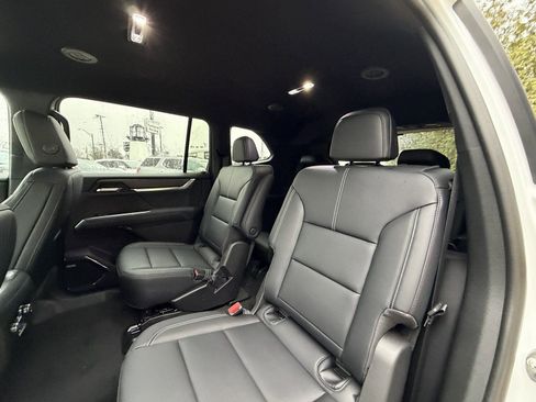 New 2026 GMC Acadia Elevation w/ Elevation Premium Package AWD/4WD image 26