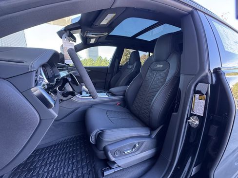 New 2026 Audi RS Q8 performance image 5
