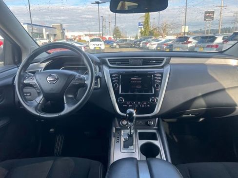 Used 2019 Nissan Murano SV w/ Premium Package image 13