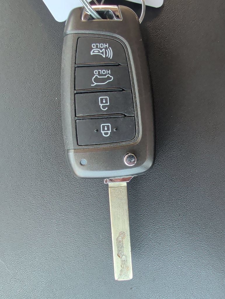 Used 2021 Hyundai Sonata SE FWD image 18