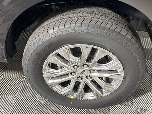 New 2025 Ford F150 Lariat w/ Equipment Group 502A High image 10