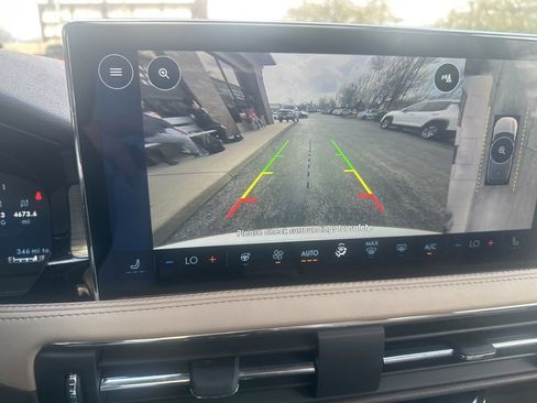 Used 2023 Lincoln Corsair FWD w/ Equipment Group 101A image 11