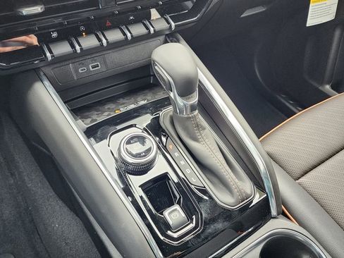 New 2026 GMC Canyon AT4 w/ Technology Plus Package image 32