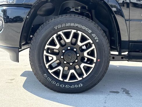 New 2026 RAM 2500 Limited AWD/4WD image 9