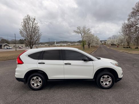 Used 2015 Honda CR-V LX image 6