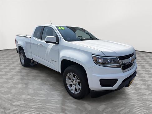 Used 2020 Chevrolet Colorado LT w/ Safety Package RWD image 3
