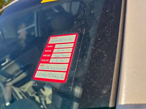 Certified 2021 Kia Sportage LX FWD image 5