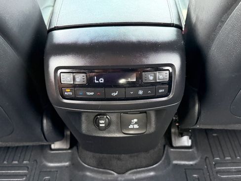 Used 2023 Hyundai Palisade Calligraphy AWD/4WD image 15