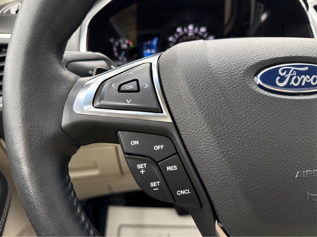 Used 2017 Ford Edge Titanium w/ Equipment Group 301A AWD/4WD image 35