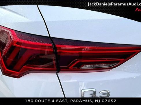 Used 2023 Audi Q3 2.0T Premium w/ Convenience Package image 22