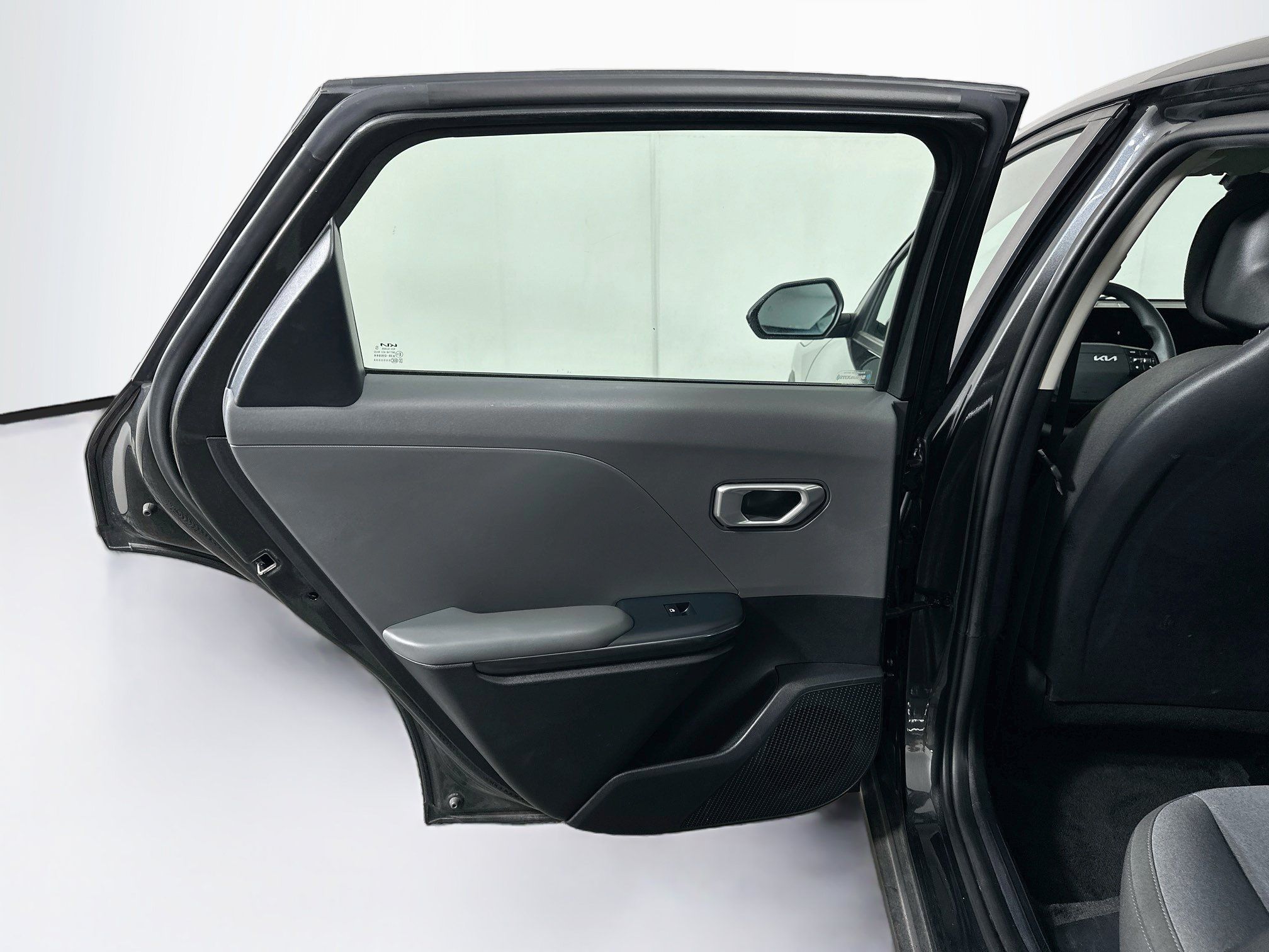 Used 2025 Kia K4 FWD image 25