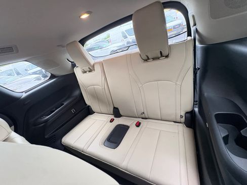 Used 2023 INFINITI QX60 Luxe w/ Cargo Package AWD/4WD image 34