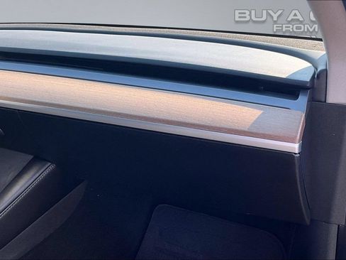 Used 2022 Tesla Model Y Performance AWD/4WD image 17