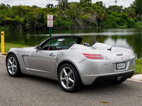 Used 2008 Saturn Sky w/ Premium Trim Package RWD image 5