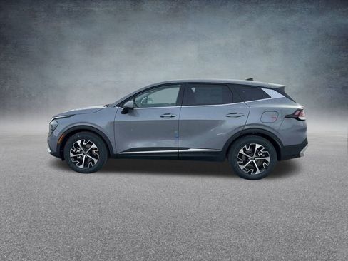 Used 2025 Kia Sportage EX image 13