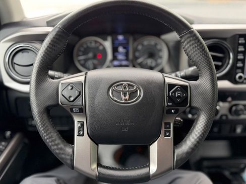 Certified 2023 Toyota Tacoma SR5 w/ SX Package AWD/4WD image 7