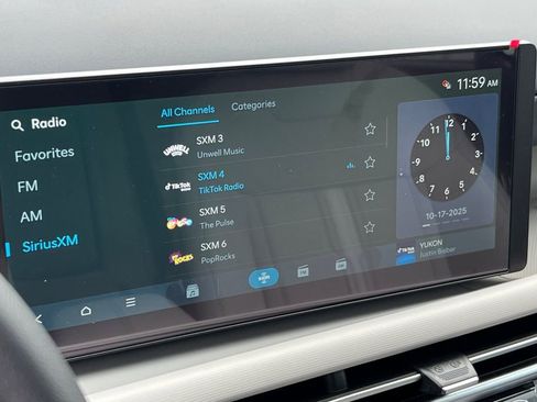 New 2026 Hyundai Tucson SEL image 16