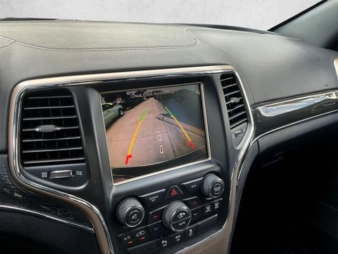 Used 2015 Jeep Grand Cherokee Overland AWD/4WD image 19