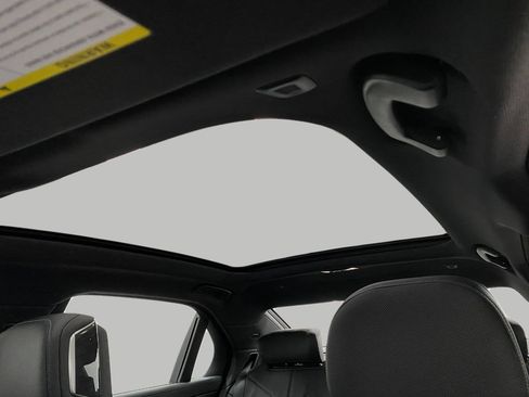 Used 2024 BMW i7 xDrive60 image 28