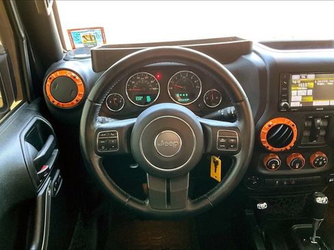Used 2017 Jeep Wrangler Unlimited Sport AWD/4WD image 19