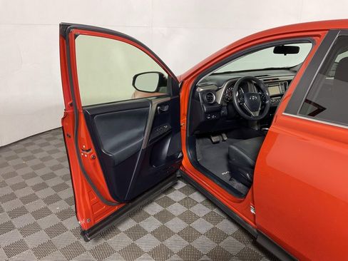 Used 2015 Toyota RAV4 XLE image 14