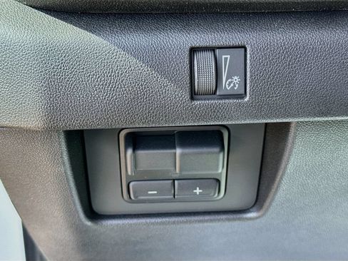 Used 2025 Chevrolet Colorado W/T w/ Advanced Trailering Package RWD image 10