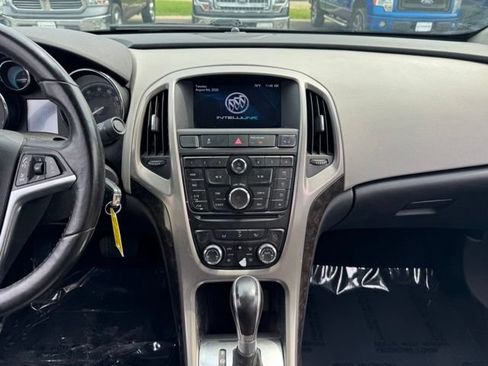 Used 2014 Buick Verano FWD image 2