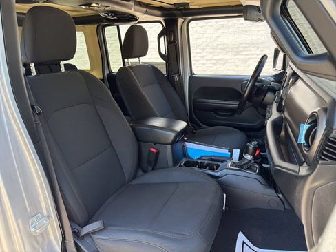 Used 2020 Jeep Wrangler Unlimited Sport S AWD/4WD image 13
