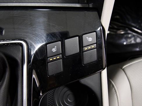 Certified 2025 Kia Sportage EX image 30