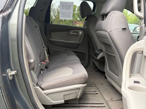 Used 2010 Chevrolet Traverse LT w/ LT Special Edition Package AWD/4WD image 12
